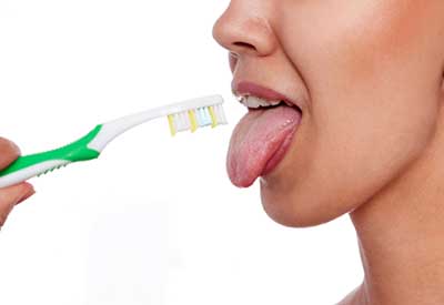 正しい舌磨きの方法